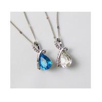 Кулон белый на цепочке 445-г